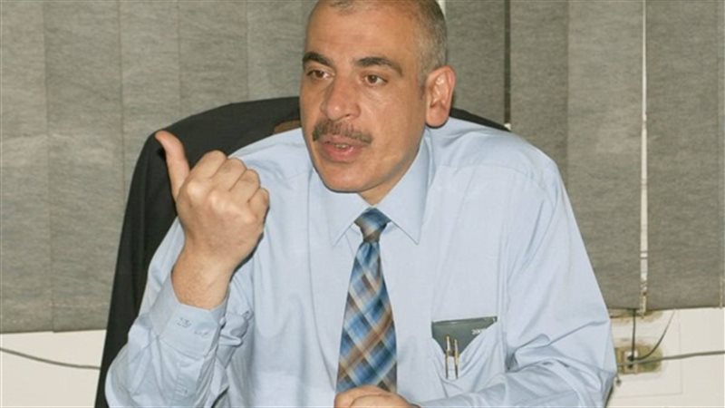  الدكتور عمرو قنديل
