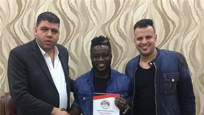 المصري يمدد عقد إيزي إيميكا حتى 2023 (صور)