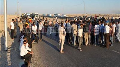 أهالي دار الرماد عزلوا شرق الفيوم عن غربها