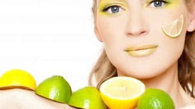 4 مكونات طبيعية تعيد لون بشرتك بعد التعرض للشمس