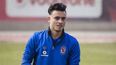 صلاح محسن يغادر مران الأهلي مصابًا