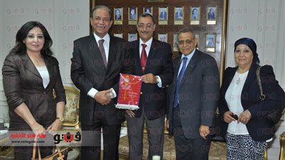 محافظ أسيوط يلتقي أعضاء 