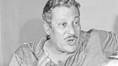 100 سنة ذكرى ميلاد البشكاتب الذي أصبح فتى الشاشة