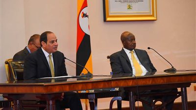 الرئيس الأوغندي يغادر القاهرة بعد لقاء السيسي