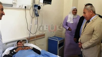 محافظ أسوان يخاطب البيئة بعد اختناق 54 طالبة بسبب أدخنة مصنع كيما (صور)