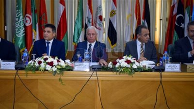 وزير التعليم العالي الأسبق: مصر تستهلك ٨٥٪ من مخزونها المائي في الزراعة