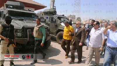 بالصور.. مدير أمن شمال سيناء يتفقد الكمائن بالعريش