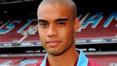 أرسنال يدرس ضم وينستون ريد مدافع ويستهام في انتقالات يناير