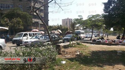 بالصور.. تكدس مروري بميدان الألف مسكن
