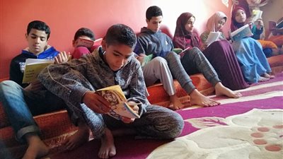 مكتبة أبلة هند.. غرفة تشع نورا لأطفال 