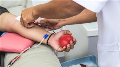 دراسة تثبت أن دم كبار السن قد يسرع من إصابة الصغار بالشيخوخة