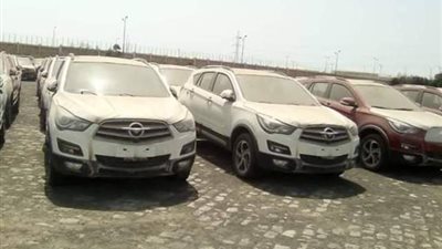 إعادة بيع سيارات هايما في مزاد في مصر