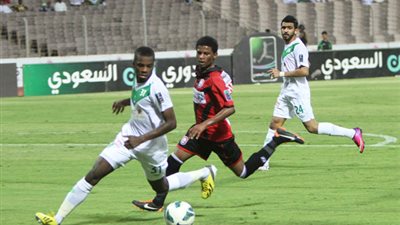 تعادل سلبي بين الأهلي والرائد في الدوري السعودي