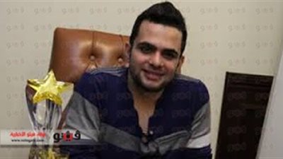 محمود محيي يحتفل مع جمهوره بعيد ميلاده الـ24