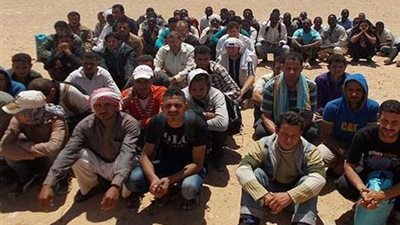 تفاصيل مشروع قانون الهجرة الجديد.. إلزام المصريين في الخارج بالمشاركة في تمويل المشروعات القومية..تراخيص لشركات مساعدة راغبي السفر في استيفاء إجراءاتهم.. والسجن 10 سنوات عقوبة جرائم الهجرة غير الشرعية