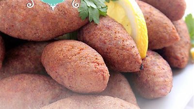 طريقة عمل كبة الفراخ بحشوة السبانخ من مطبخ آسيا