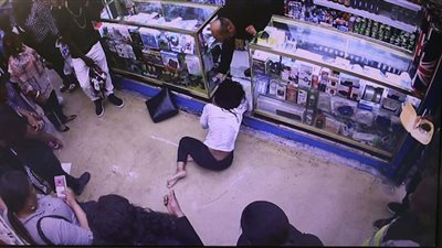 مراهقة تتعرض لهجوم بالحمض الكاوي بحافلة في لندن (فيديو وصور)