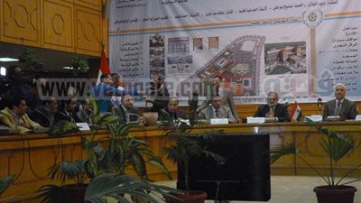 شاطىء الفيروز بالإسماعيلية يستقبل وزير الرياضة