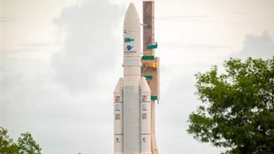 رئيس وكالة الفضاء المصرية يكشف الموعد النهائي لإطلاق 