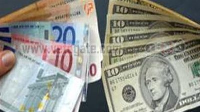 استقرار الدولار وانخفاض اليورو والإسترليني وارتفاع الين