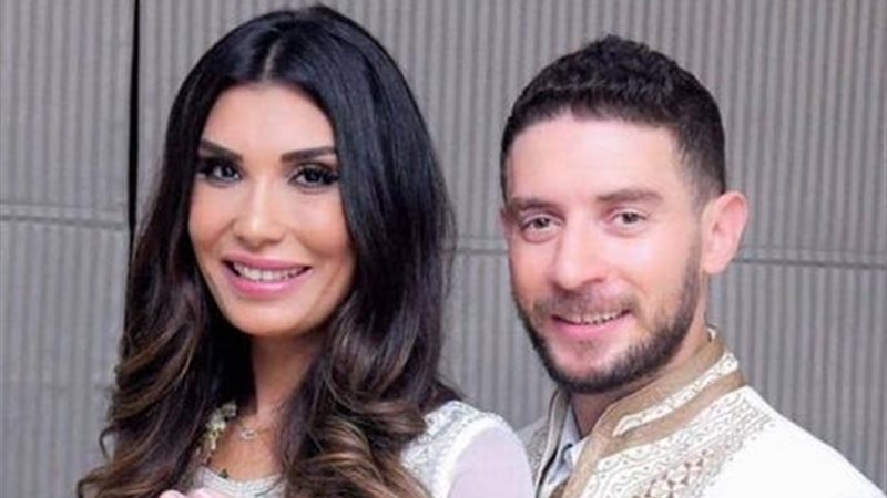 حسام الجندي وزوجته
