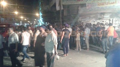 بالصور.. «أهالي الفلكي» بالإسكندرية يقطعون الطريق الزراعي