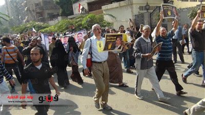 بالفيديو والصور.. «إخوان المعزول» يحاولون استفزاز الأقباط أمام كنيسة الزيتون