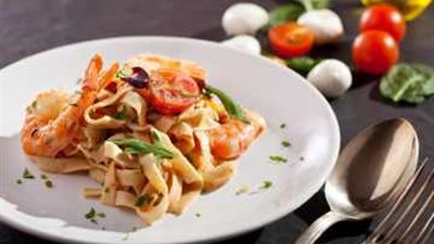«مكرونة بالجمبري» من مطبخ الشيف يسري