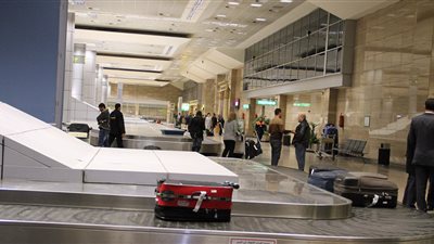 جمارك مطار القاهرة: حجز المكملات الغذائية لبعثة منتخب رفع الأثقال