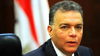 وزير النقل: «سلم المترو الكهربائي باظ وأنا راكب والفني صلحه في ثانية»