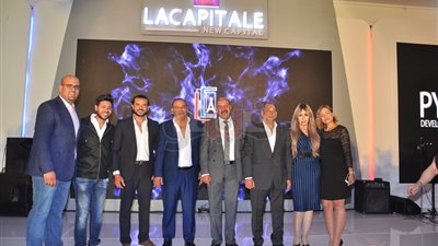 محمد فؤاد يتألق بأقوى أغانيه بحضور نجوم الفن (صور)