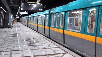 المترو يبدأ تطبيق الزيادات الجديدة بأسعار التذاكر والعمل بنظام المحطات