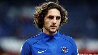 معاملة نيمار الخاصة توتر الأجواء في البيت الباريسي