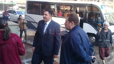 المحافظون الجدد | بأول يوم عمل.. نائب محافظ القاهرة يتفقد شوارع الزاوية الحمراء