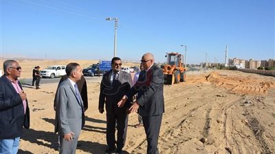 الوادي الجديد تطلق حملة نظافة موسعة بالخارجة (صور)