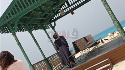 أول صور لـ«ظافر» وأمينة خليل من كواليس «ليالي أوجيني» بالإسكندرية