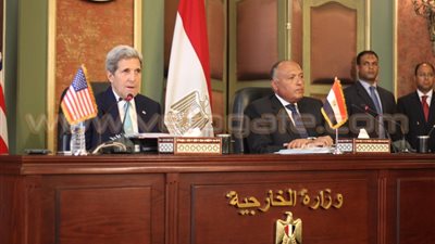 «شكري» يضرب «كيري» بـ«عصا الدبلوماسية».. وزير الخارجية: جماعة الإخوان مصدر الفكر المتطرف.. الصحفيون المحبوسون متورطون في أعمال إرهابية.. نعمل على حل سياسي في اليمن وسوريا