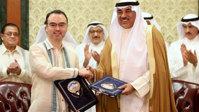 الكويت والفلبين توقعان اتفاقية لتنظيم العمالة المنزلية
