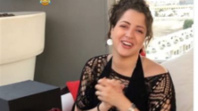 منى فاروق عن شائعة انتحارها: 