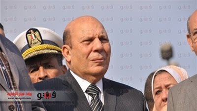 عادل لبيب يؤكد تطبيق الحد الأدني والأقصى للأجور على الجميع