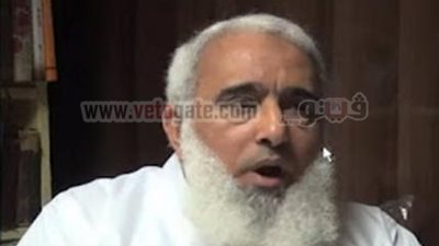 اشتباكات بين انصار ابو إسلام وأقباط داخل المحكمة