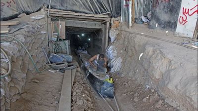 اكتشاف أكبر شبكة لتهريب الوقود عبر الأنفاق مع قطاع غزة