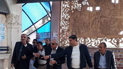 جولة تفقدية مفاجئة لمحافظ الجيزة عقب صلاة الجمعة (صور)