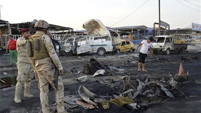 مقتل وإصابة 6 أشخاص في انفجار سيارة باليمن