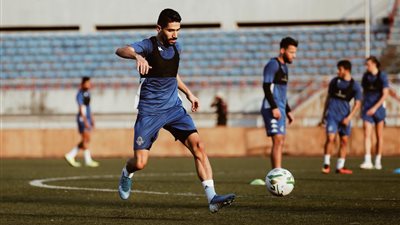 بيراميدز يؤدي مرانه الأول في نيجيريا 