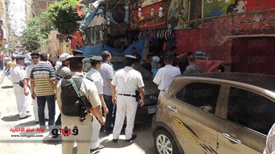 حملة أمنية مكبرة بالإسكندرية لإزالة إشغالات الباعة الجائلين