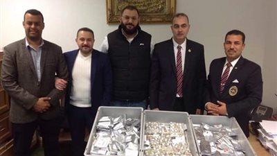 ضبط أدوية بـ٣ ملايين جنيه حول جسد راكب بمطار برج العرب