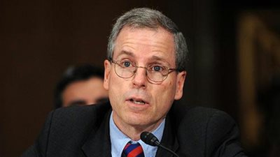 روبيرت فورد: روسيا تمول الأسد بأسلحة أكثر من إيران