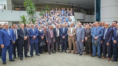 رئيس البريد يجتمع بقيادات الهيئة لإعلان خطة التطوير