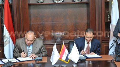 اتفاق بين البورصة وهيئة الاستثمار لدعم الشركات بالصعيد